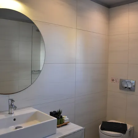 Апартаменты De_naxia *